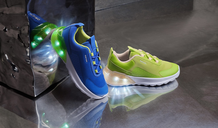 Illuminus: shoes with multicoloured lights | GEOX